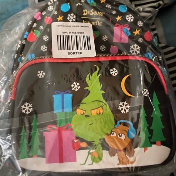 How the Grinch Stole Christmas Mini Backpack Loungefly - Picture 5 of 8